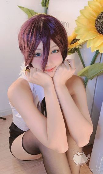 亚洲最大五色丁香_剧情片在线观看完整版